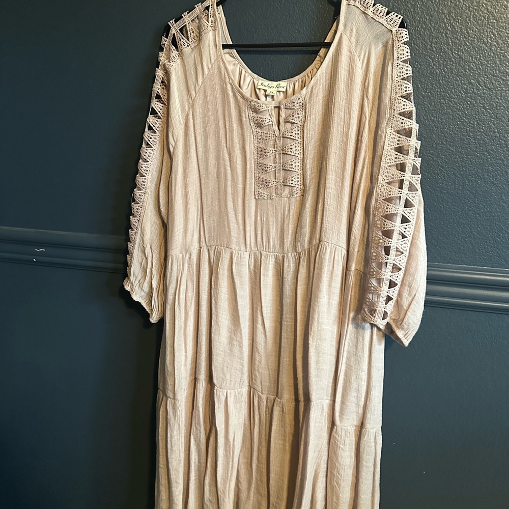 Chic Beige Lace-Accent Midi Dress